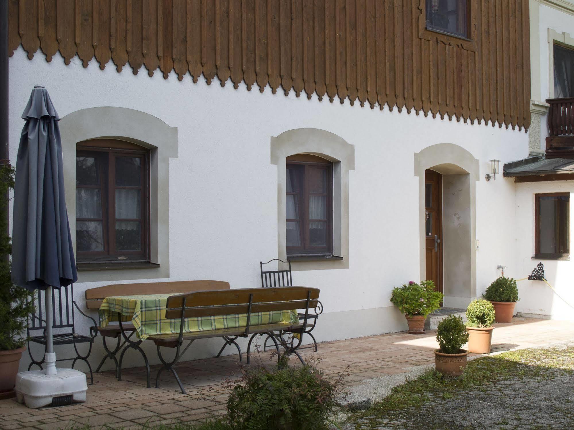 Pension Bernhardhof Otterfing Luaran gambar
