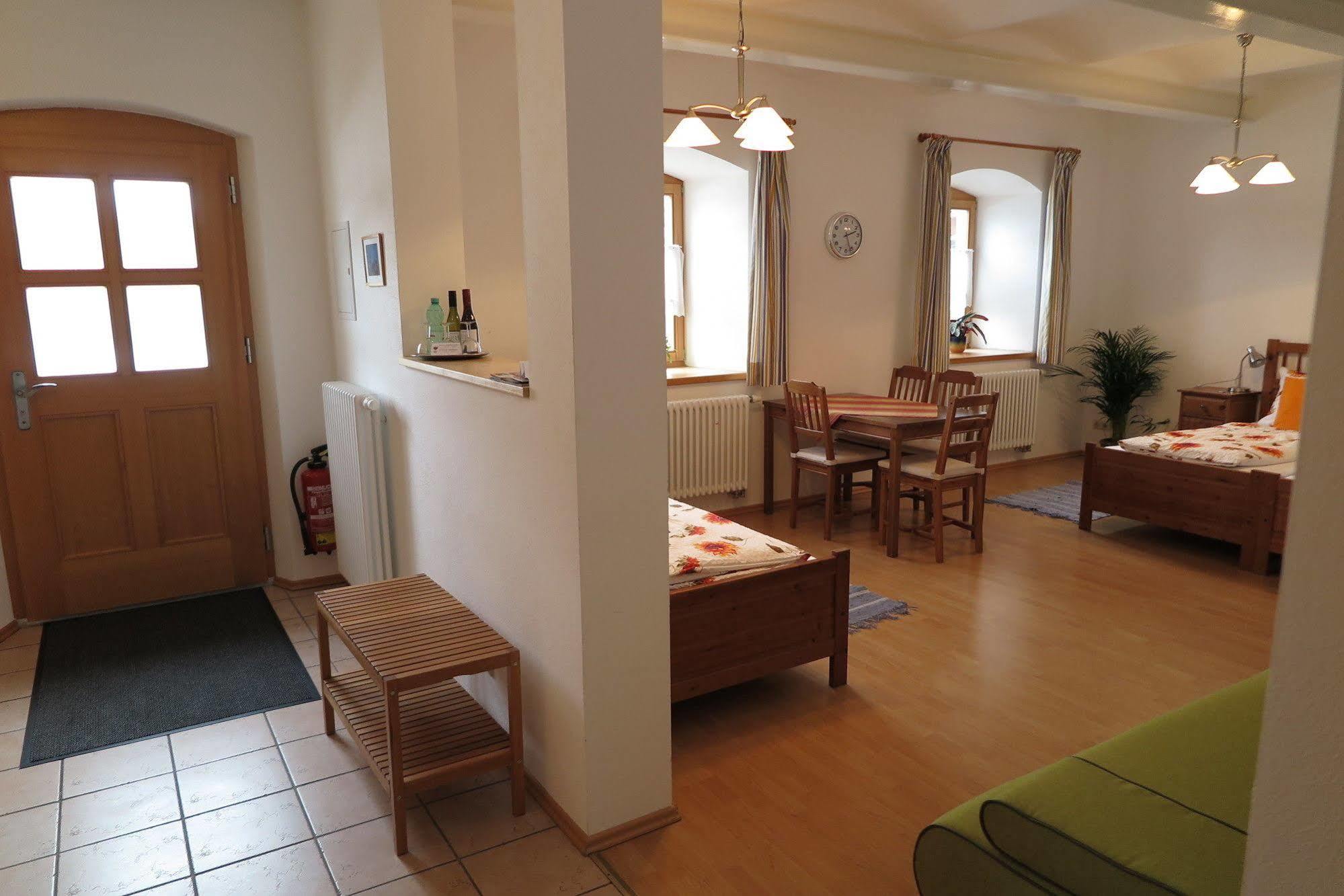 Pension Bernhardhof Otterfing Luaran gambar