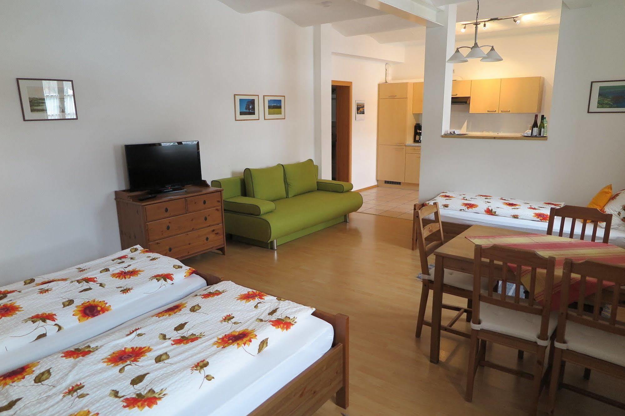 Pension Bernhardhof Otterfing Luaran gambar