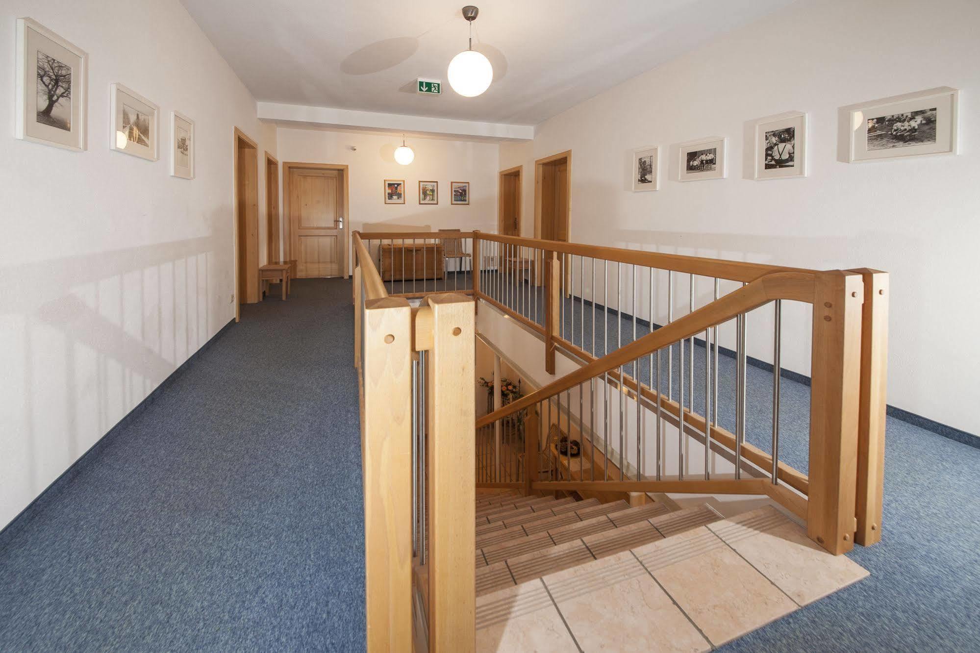 Pension Bernhardhof Otterfing Luaran gambar